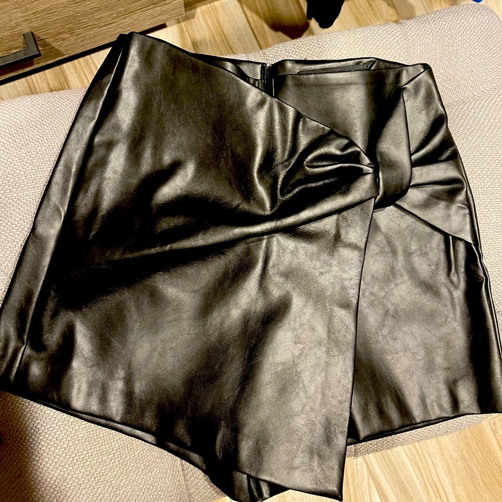 Zara skort